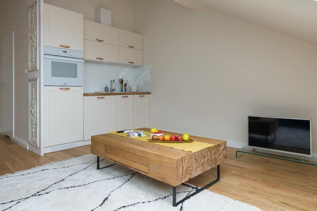 Charming Apartment In Perfect Location Krakow Exterior photo